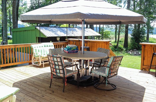 Saluda House | Enjoy family fun and Sunsets at Piankatank Point.