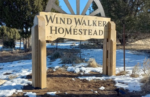 Spring City Apartment | Enjoy High Desert Charm in this Cozy Studio w/Balcony -Pool-Snowmobiling-Hiking