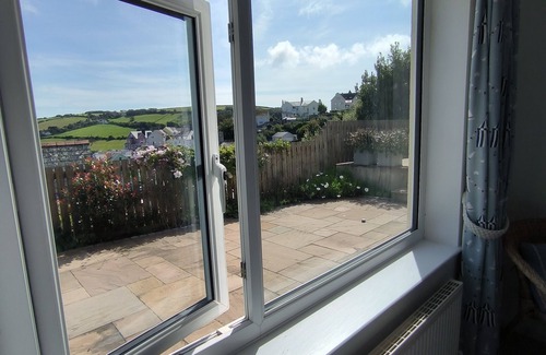 Salcombe House | Enjoy one of the best views overlooking the Salcombe estuary