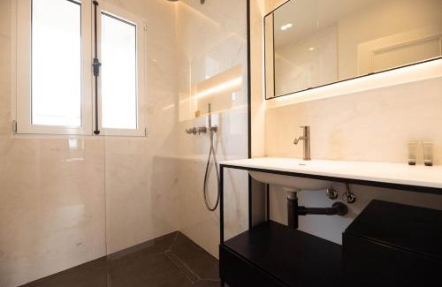 Saint-Gervais Apartment | Enjoy Parisian Life in an Elegant Flat - Le Marais