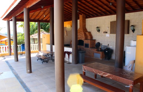 Piracaia House | Enjoy private accommodation with family and friends from 8 people