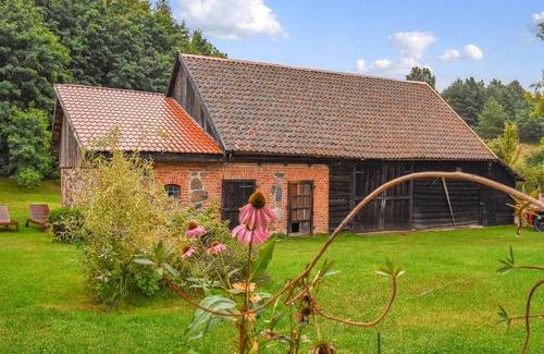 Gledy House | Enjoy relaxing family vacations in the countryside at Camp Warmia in the village of Stare Kawkowo.