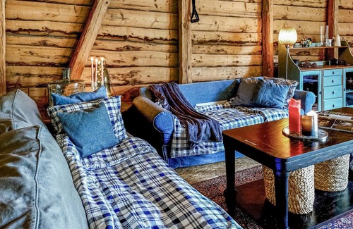Gledy House | Enjoy relaxing family vacations in the countryside at Camp Warmia in the village of Stare Kawkowo.