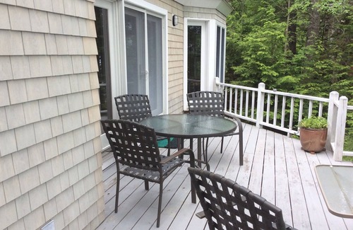 Jefferson House | Enjoy Stunning Sunsets From The Deck Of This Family Friendly Lakefront Home.