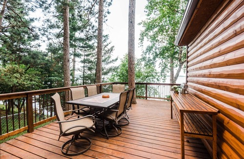 Cushing Cabin | Enjoy Swimming, Kayaking, Sunset Watching, Listening To The Loons And Relaxing