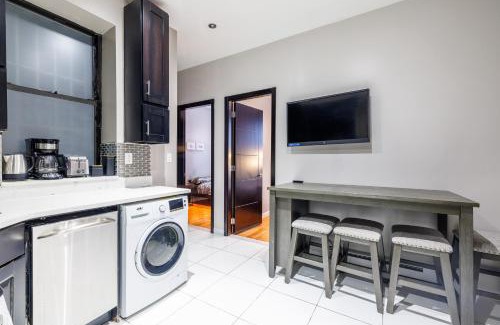 Manhattan Valley Apartment | Enjoy The Easy Access of UWS