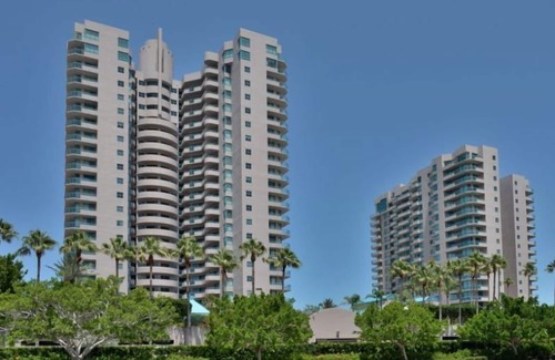 Sand Key Condo | Enjoy the Gem of Clearwater/Sandkey Beachfront Luxury Condo