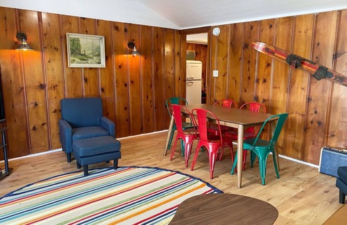 Camdenton Cabin | Enjoy the Quiet Side of the Lake With Resort Amenities + Pool. Pet friendly!