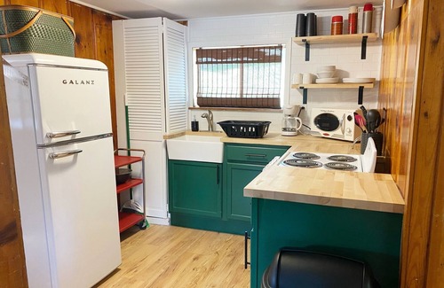 Camdenton Cabin | Enjoy the Quiet Side of the Lake With Resort Amenities + Pool. Pet friendly!