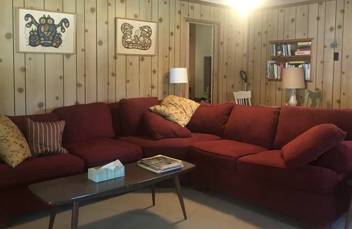 Manitoulin District Cottage | Enjoy the spectacular sunsets at our west-facing, North Channel cottage.