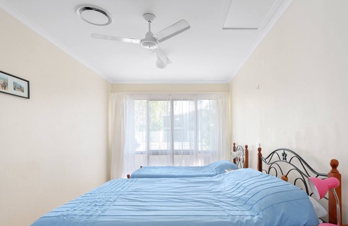 Tin Can Bay House | Enjoy the view and simply cross the road to the waters edge