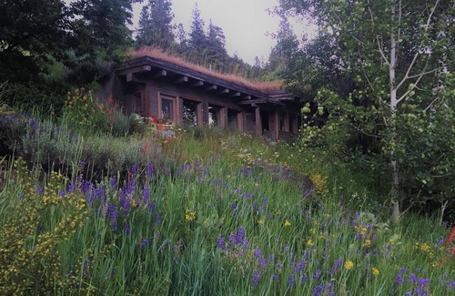 Winthrop House | Enjoy Views of Virginia Ridge, Lucky Jim Bluff, Sandy Butte, and Grizzly MT!
