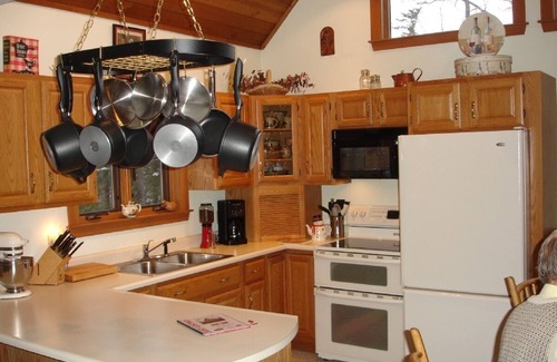 Newbury Ski Chalet | Enjoy Winter Season in this Vacation Chalet Near Vail Epic Mt Sunapee Ski Resort