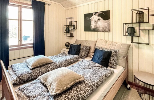 Stange Municipality House | Enjoy your family vacation on a farm with many exciting offers.
