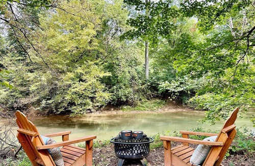 Oak Grove RV Rental | Enjoyable 1-bedroom campsite in Clarksville on Red River