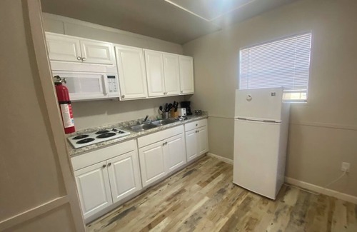 Votaw Apartment | Enjoyable studio with AC in charming Cleveland!