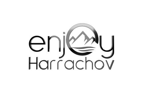 Harrachov Apartment | ENJOYHARRACHOV - Atraktivní slunný klimatizovaný apartmán 14 v centru Harrachova se saunou, parkováním, Wifi-WLAN, SAT, herní konzolí, PC s win 10, Netflix zdarma a možností dobíjení auta s jedinečným výhledem na Čertovu horu se skokanskými můstky