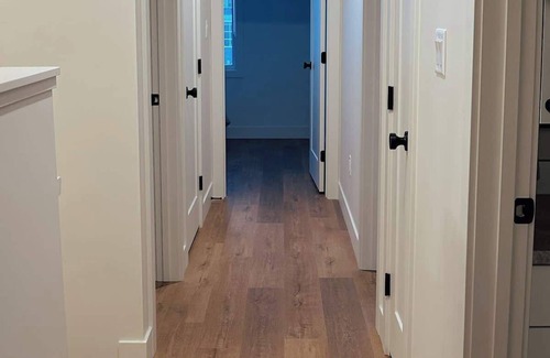 Clairmont House | Entire Home-Self Check-In & WIFI