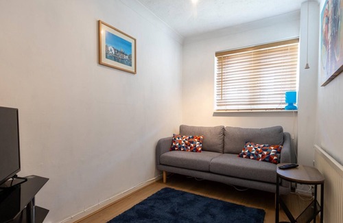 Colchester House | Entire Annexe in Colchester - King Coel