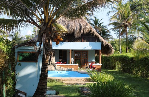 San Bernardo del Viento Cabin | Entire home in a tropical nature beach paradise directly on the Caribbean sea.