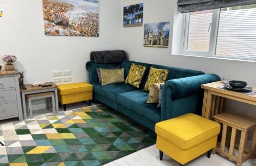 Highcliffe-on-Sea Apartment | Entire guest suite in Highcliffe Dorset