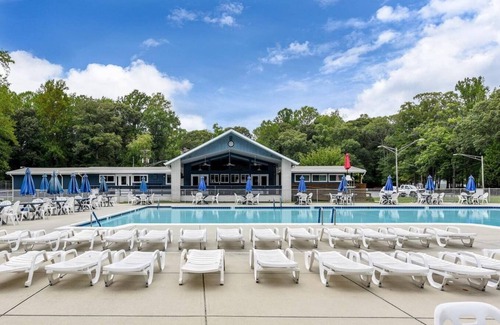 Rehoboth Beach House | Entire home in boating community, community pool, back yard for families - DOG Friendly!