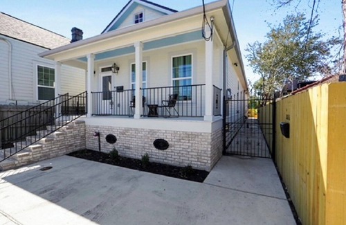 Saint Roch House | Entire Home in St. Roch
