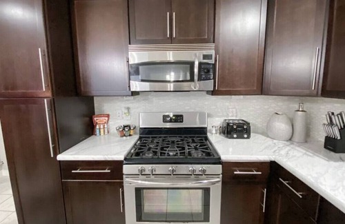 Conway House | Entire home in the heart of Conway!