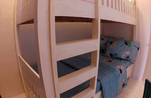 Daet House | Entire Home Unit2/Netflix/AC/Washer