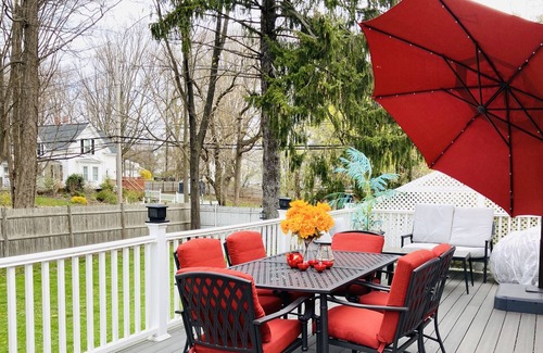 Framingham House | ENTIRE HOUSE|HOME THEATER|4-5 BEDROOMS|@FRAMINGHAM CENTRAL