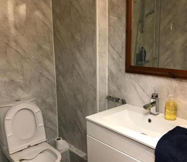 Loddon Apartment | Entire Loddon Apartment