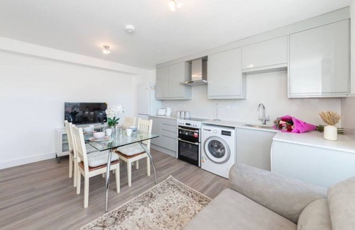 Reading Apartment | Entire luxury flat, Reading centre
