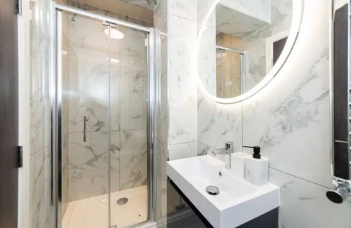 Reading Apartment | Entire luxury flat, Reading centre