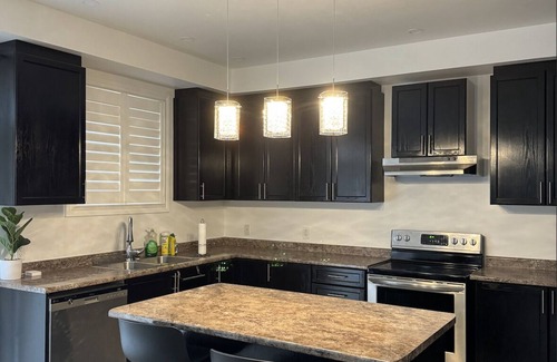 Durham Region House | Entire Modern Home in Oshawa