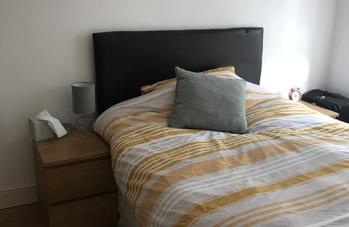 Fortune Green Apartment | Entire one bed flat in the heart of West Hampstead for Short-Let
