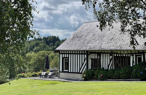 Les Authieux-sur-Calonne Cottage | Entire renovated barn with spectacular view and spacious garden