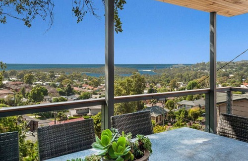 Wamberal Apartment | Entire Upper Deck - Million Dollar Views