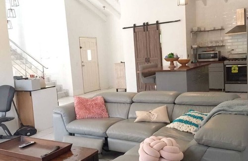 Tamarind Hill Estates Villa | Entire Villa in Upper Prince Quarter, Sint Maarten