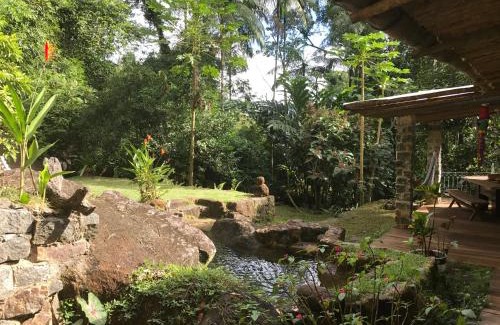 Picinguaba House | Entre o Mar e a Floresta Casa das Pedras