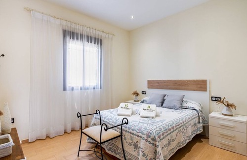 Salar Villa | Entre Olivos Salar by Ruralidays