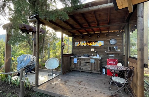 Guarne RV Rental | Entre-pinos Glamping Aeropuerto Wifi Vista 360º