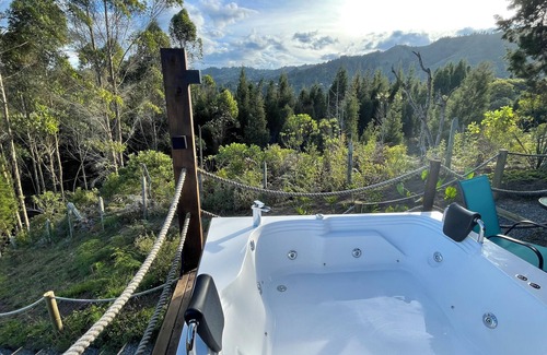 Guarne RV Rental | Entre-pinos Glamping Aeropuerto Wifi Vista 360º