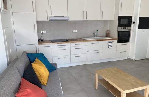 Saint-Medard-en-Jalles Apartment | Entre Ville et Océan, 3*, right in the center of St Médard. Parking.