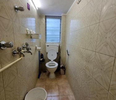 Pali Hill Apartment | Enzo Studio Apartment at Pali Hill