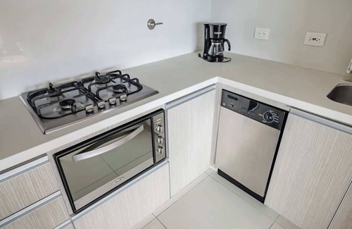 Lalinde Apartment | EP| Modern 2BR W/Workspace, Fast Internet, SmartTv