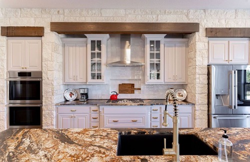 Austin House | Epic 12BR Retreat | Resort-Style Living w/Pool & Theater Near Jester King