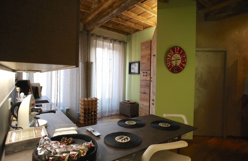 Somma Lombardo Bed & Breakfast | Epicurus guest house: Zeus