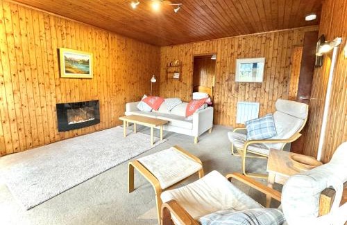 Torlundy Apartment | Equinox Cabin