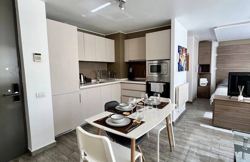 Apoquindo Apartment | Equipado Estudio en Los Dominicos