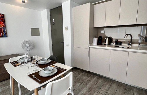 Apoquindo Apartment | Equipado Estudio en Los Dominicos